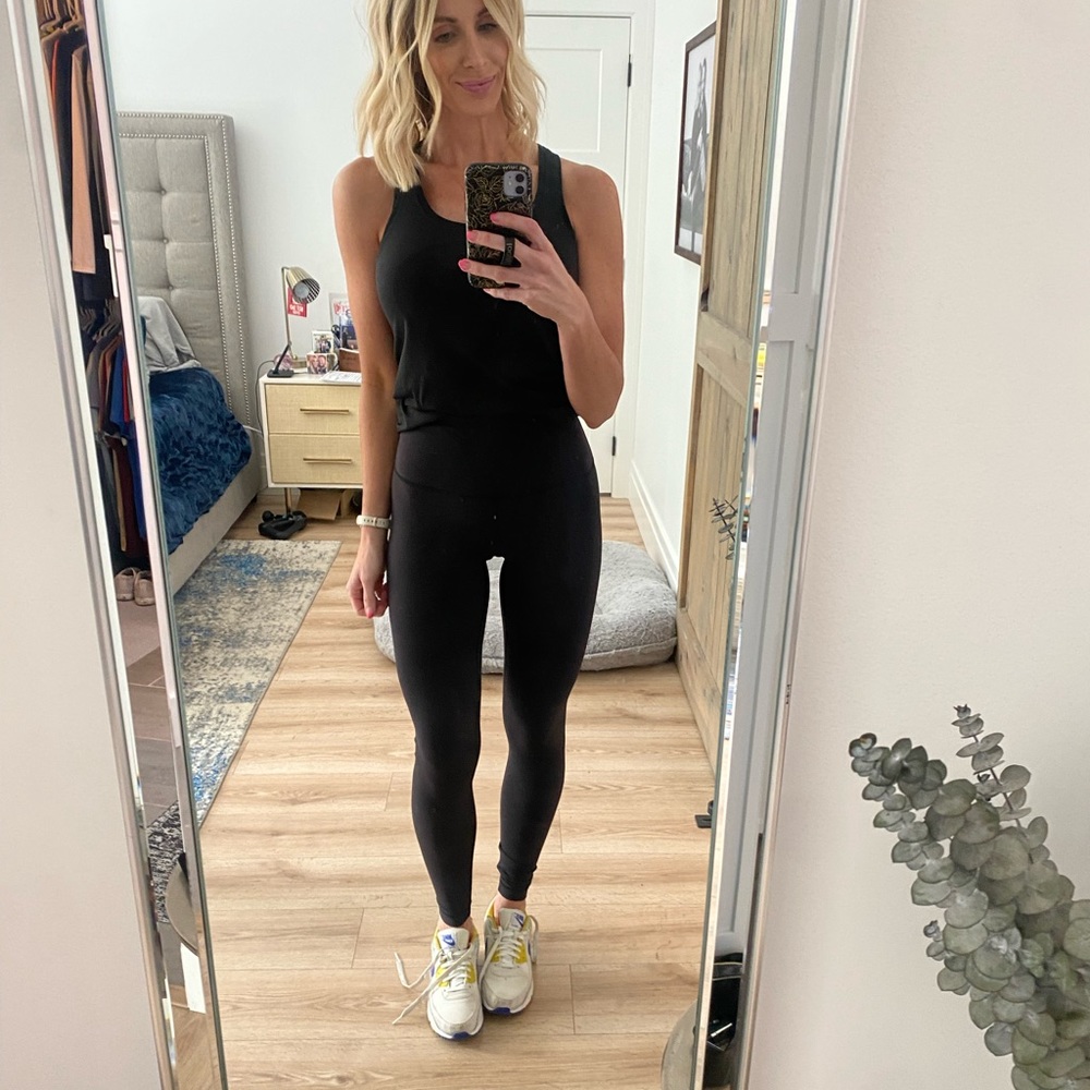 Lululemon high rise wunder train in black Size 6